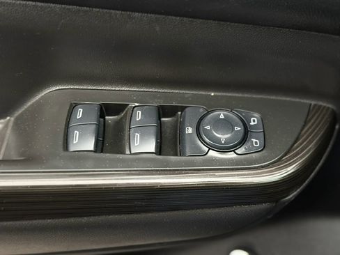 Used 2017 GMC Acadia SLT AWD/4WD image 27