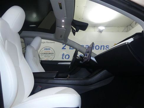 Used 2024 Tesla Model Y Long Range AWD/4WD image 8