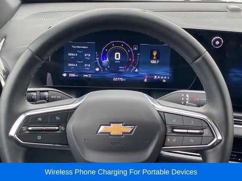 Certified 2026 Chevrolet Equinox LT w/ Convenience Package II AWD/4WD image 8
