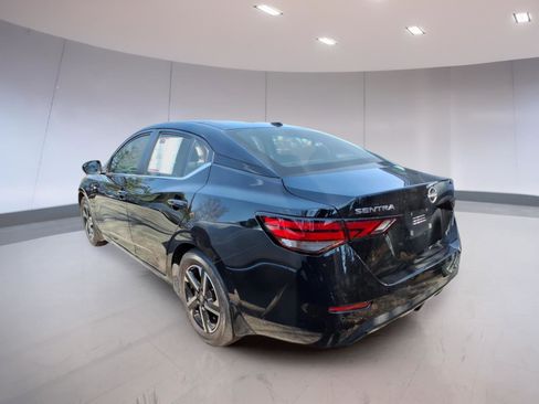 Used 2025 Nissan Sentra SV w/ All-Weather Package image 3