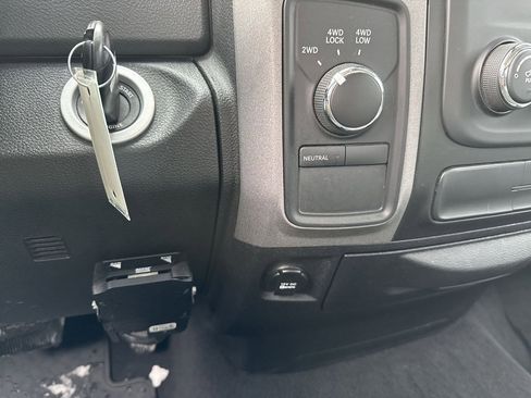 Used 2017 RAM 1500 Express w/ Black Ram 1500 Express Group image 23