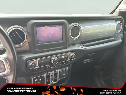 Used 2019 Jeep Wrangler Unlimited Sahara w/ Safety Group AWD/4WD image 31