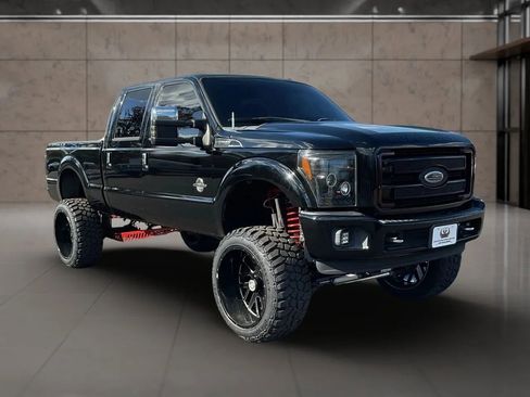 Used 2016 Ford F250 Platinum w/ FX4 Off-Road Package image 8