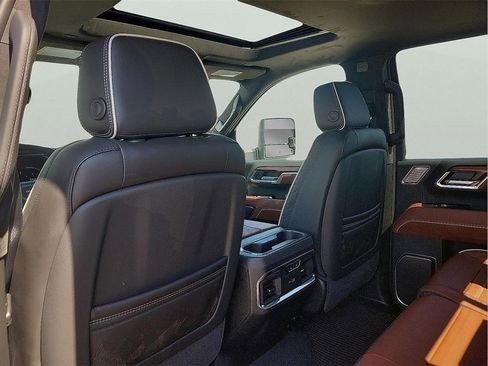 New 2026 GMC Sierra 2500 Denali Ultimate image 12