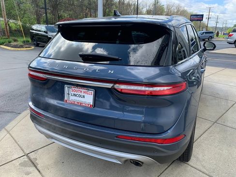 Used 2022 Lincoln Corsair AWD w/ Premium Package image 7