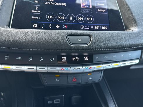 Used 2023 Cadillac XT4 Premium Luxury AWD/4WD image 20