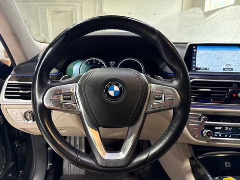 Used 2016 BMW 750i xDrive AWD/4WD image 11