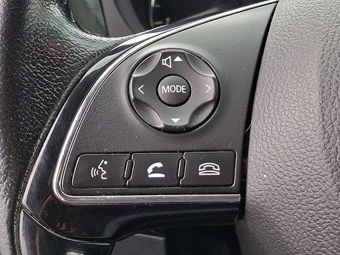 Used 2016 Mitsubishi Outlander AWD image 16