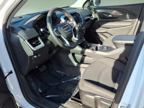 Used 2023 GMC Terrain SLE FWD image 11