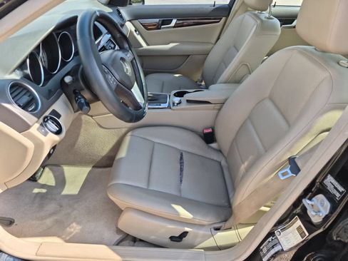 Used 2012 Mercedes-Benz C 300 4MATIC Sedan image 16