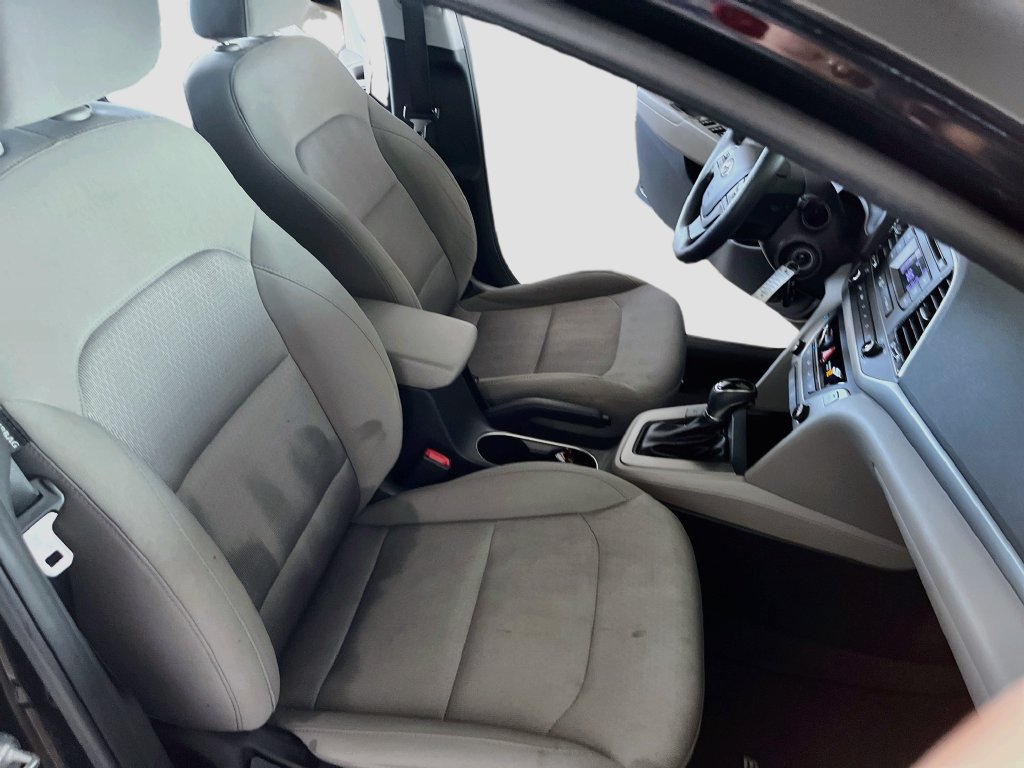 Used 2018 Hyundai Elantra SE w/ Cargo Package FWD image 24