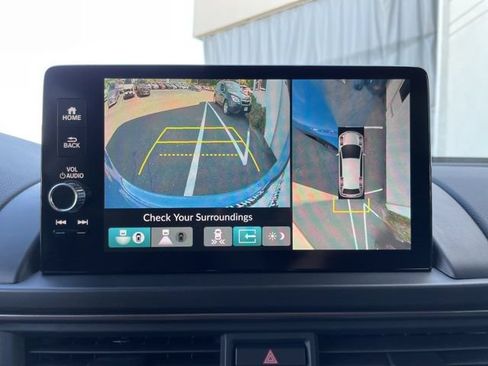 Used 2023 Honda Pilot TrailSport image 19