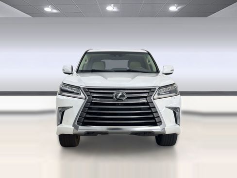 Used 2019 Lexus LX 570 4WD w/ Luxury Package image 6