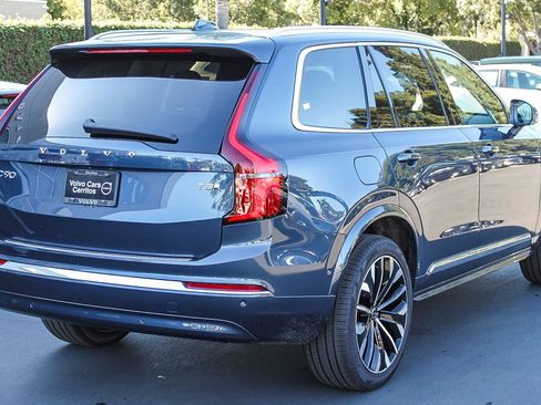 New 2026 Volvo XC90 T8 Ultra w/ Protection Package Premier AWD/4WD image 6