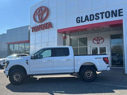 Used 2025 Ford F150 XLT w/ Equipment Group 301A Standard image 9