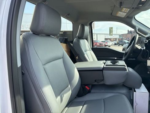 New 2025 Ford F550 XL image 8