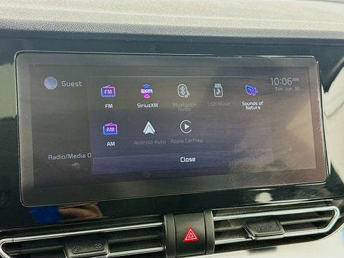 Used 2022 Kia Niro EX Premium FWD image 21