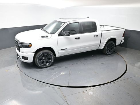New 2026 RAM 1500 4x4 Crew Cab image 34