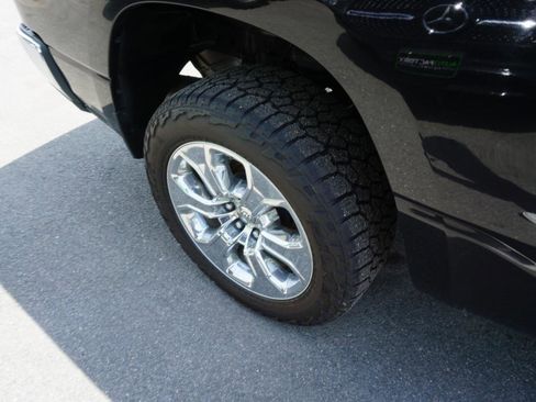 Used 2020 RAM 1500 Big Horn AWD/4WD image 5