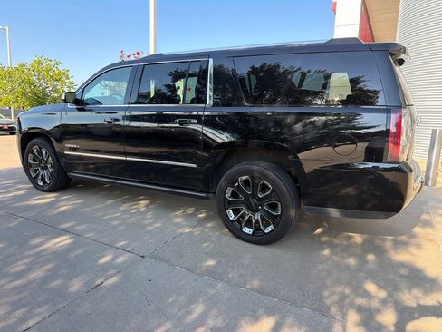 Used 2020 GMC Yukon XL Denali w/ Denali Ultimate Package AWD/4WD image 8