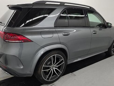 Used 2022 Mercedes-Benz GLE 450 4MATIC w/ Revised AMG Line Exterior image 3