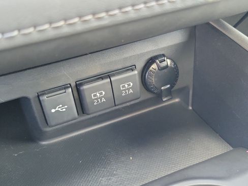 Used 2021 Toyota Highlander XSE FWD image 29
