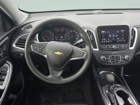 Used 2024 Chevrolet Malibu LT FWD image 15