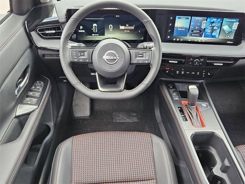 New 2026 Nissan Kicks SR image 5