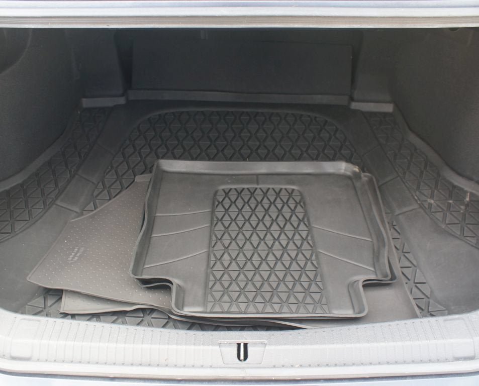 Used 2019 Toyota Avalon XLE w/ Moonroof Package FWD image 17