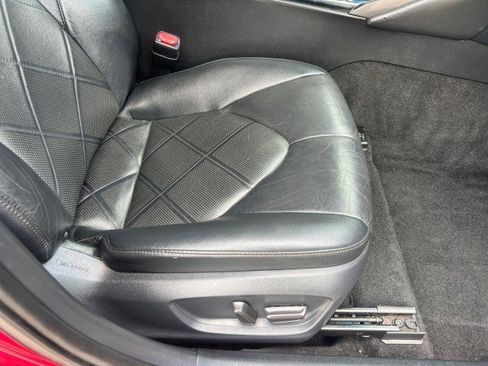 Used 2018 Toyota Camry XLE image 23