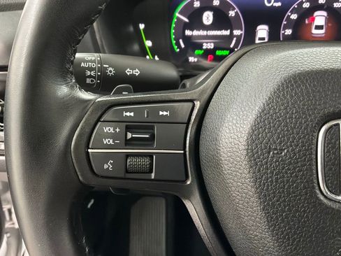 Used 2023 Honda Accord EX-L image 9