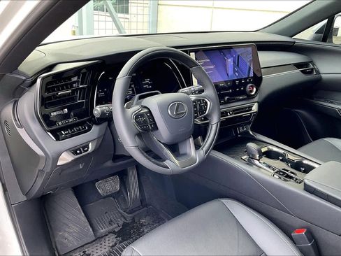 Used 2026 Lexus RX 350h Premium image 17
