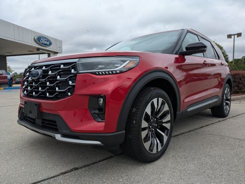 New 2026 Ford Explorer Platinum AWD/4WD image 8