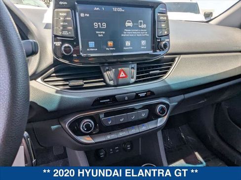 Used 2020 Hyundai Elantra GT FWD image 17