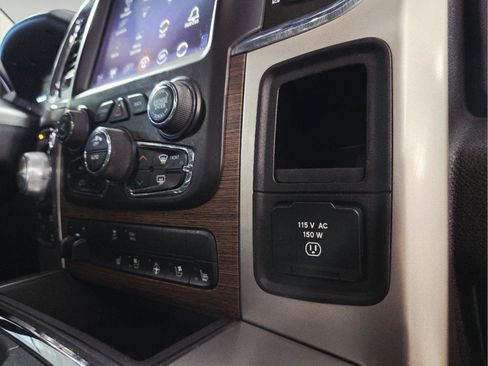 Used 2016 RAM 1500 Laramie w/ Convenience Group AWD/4WD image 57
