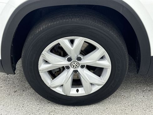 Used 2018 Volkswagen Atlas SE image 41