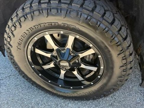 Used 2022 Chevrolet Silverado 1500 RST w/ Safety Package AWD/4WD image 13