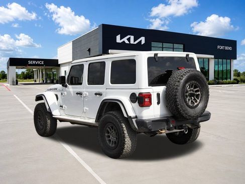 Used 2022 Jeep Wrangler Unlimited Rubicon w/ Xtreme Recon 35" Tire Package AWD/4WD image 7