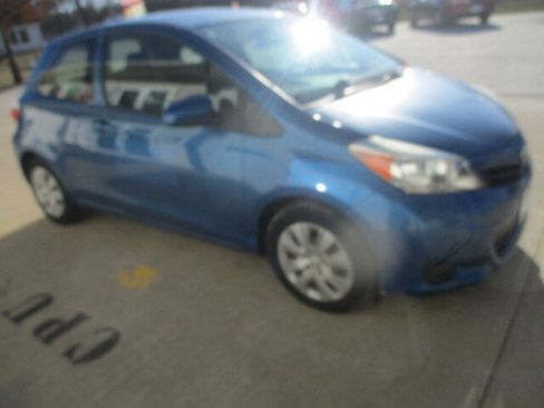 Used 2014 Toyota Yaris LE image 24