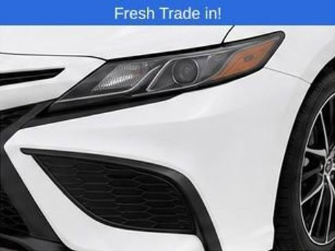 Used 2023 Toyota Camry SE FWD image 13