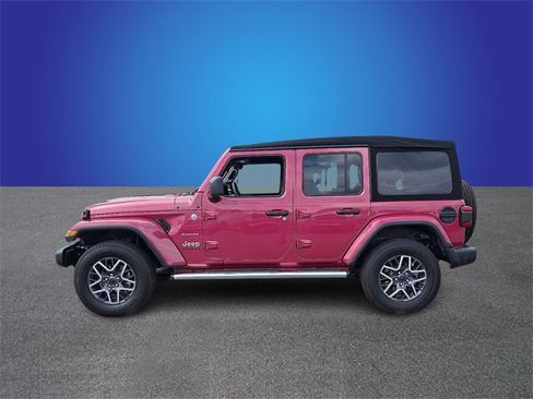 Used 2024 Jeep Wrangler Sahara w/ Safety Group image 7