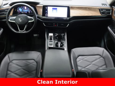 Used 2024 Volkswagen Atlas SE image 32