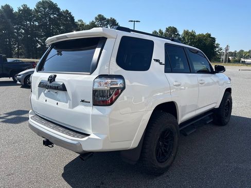 Used 2024 Toyota 4Runner TRD Off-Road Premium w/ Moonroof Package AWD/4WD image 10
