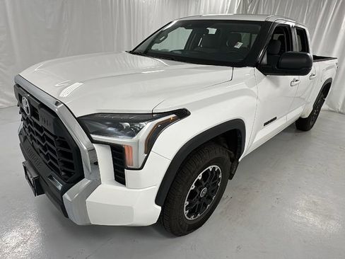Used 2023 Toyota Tundra SR5 image 7