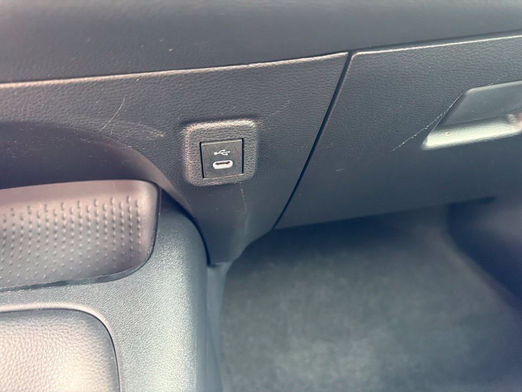 Used 2025 Toyota Corolla LE FWD image 24