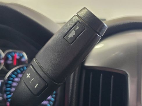 Used 2018 Chevrolet Silverado 1500 LT w/ All Star Edition image 31