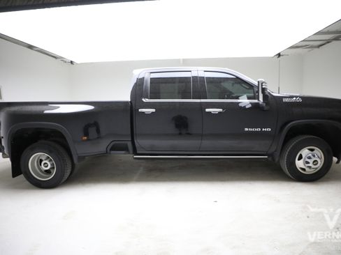 Used 2023 Chevrolet Silverado 3500 High Country w/ LPO, Hitch Package AWD/4WD image 6