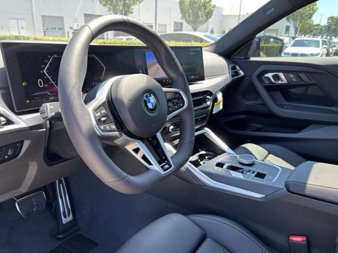 Used 2025 BMW 230i Coupe w/ M Sport Package image 16