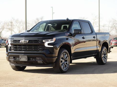 New 2026 Chevrolet Silverado 1500 RST w/ Z71 Off-Road Package AWD/4WD image 3