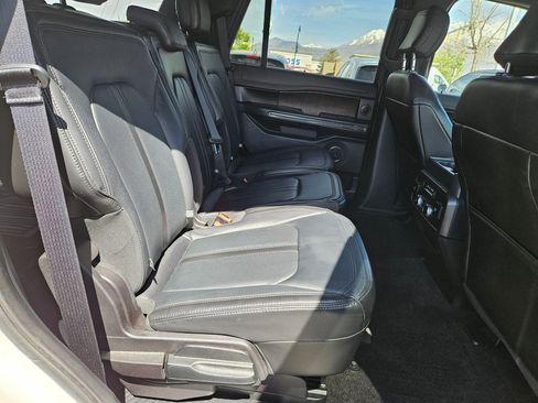 Used 2020 Ford Expedition Limited w/ Equipment Group 302A AWD/4WD image 30